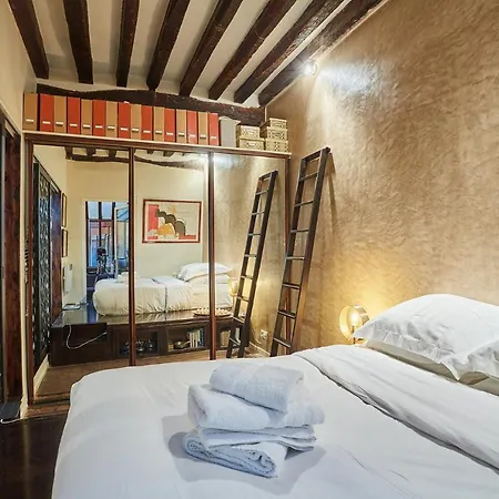 In Heart Of Marais By Prestige Apartment Paris